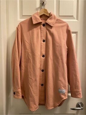Anian Women's Button-Down Shirt Jacket in Pink